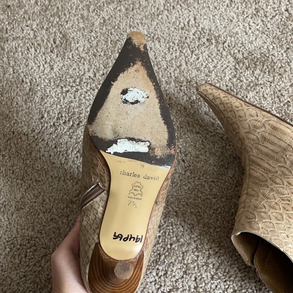 Charles David Vintage Booties - Picture 5 of 5